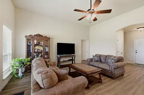 Other - 816 E Northside Dr, Pilot Point, TX 76258 photo 3 of 10