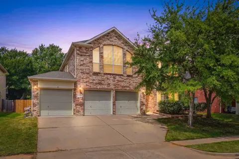 7833 Harvest Hill Rd, North Richland Hills, TX 76182