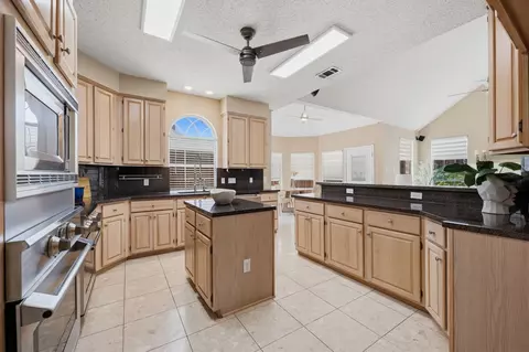 2324 Compton Dr, Plano, TX 75025 photo 14