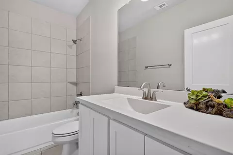 Bath - 9205 Lamar St, Rowlett, TX 75089 photo 1 of 3