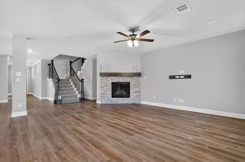 Living - 9205 Lamar St, Rowlett, TX 75089 photo 3 of 4