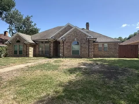 1520 Nettleton Dr, Desoto, TX 75115