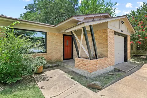 1704 W Birge St, Sherman, TX 75092