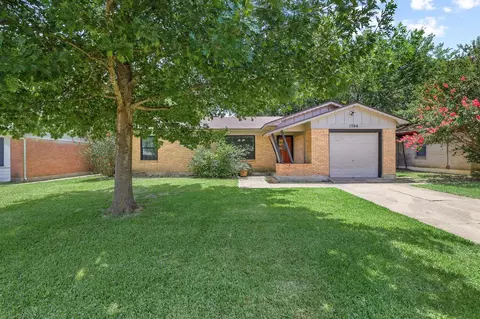 1704 W Birge St, Sherman, TX 75092