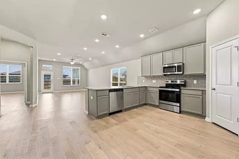 Kitchen - 3228 Dottavio Rd, Lorena, TX 76655 photo 2 of 2