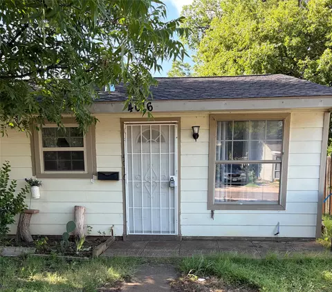 4016 Orlando Ct, Dallas, TX 75211