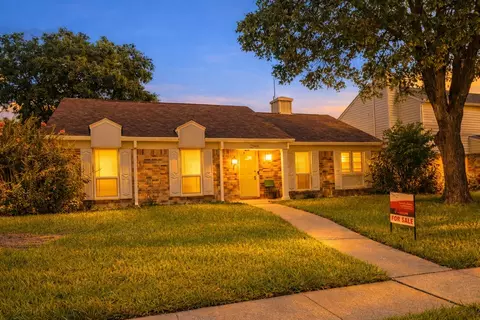 2919 Riviera Dr, Garland, TX 75040