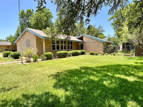 416 Jones St, Hamilton, TX 76531