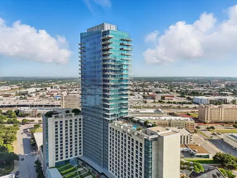 1301 Throckmorton St #2401, Fort Worth, TX 76102