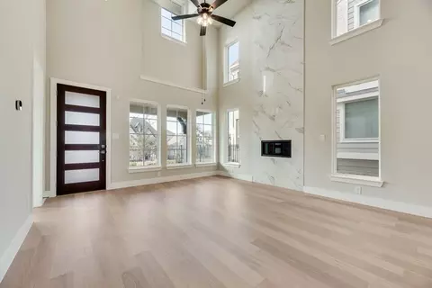 1525 Euclid Aly, Corinth, TX 76208