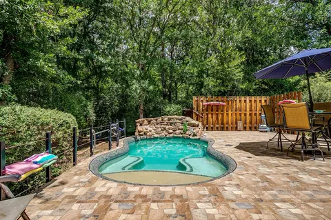 4056 Tortoise Ln, Fort Worth, TX 76135