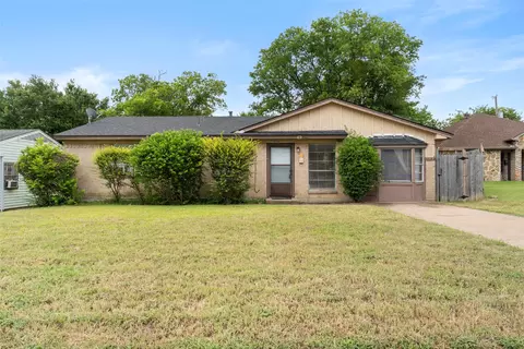 3716 Olney Ct, Dallas, TX 75241