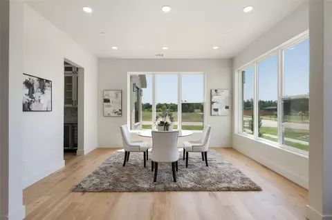 Dining - 349 Valley Trl, Red Oak, TX 75154 photo 4 of 4