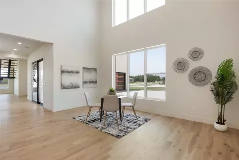 Dining - 349 Valley Trl, Red Oak, TX 75154 photo 2 of 4
