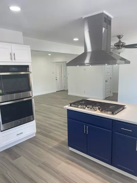 9107 Lindaro Ln, Dallas, TX 75228