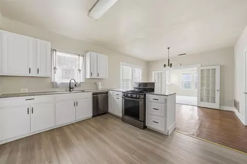 Kitchen - 2012 N 5th St, Waco, TX 76708 photo 2 of 3