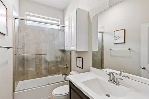 Bath - 1509 11th St, Argyle, TX 76226 photo 3 of 3