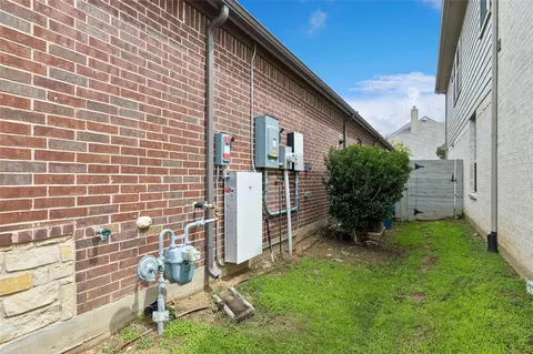Exterior - 1509 11th St, Argyle, TX 76226 photo 6 of 7