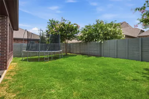 Exterior - 1509 11th St, Argyle, TX 76226 photo 5 of 7