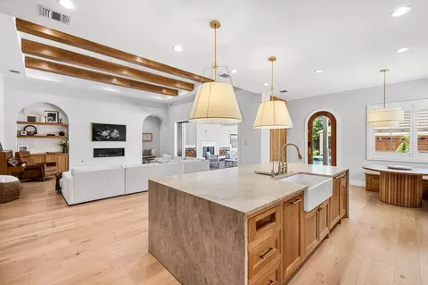 Kitchen - 814 E Wall St, Grapevine, TX 76051 photo 3 of 4
