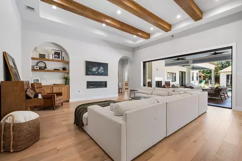 Living - 814 E Wall St, Grapevine, TX 76051 photo 2 of 2