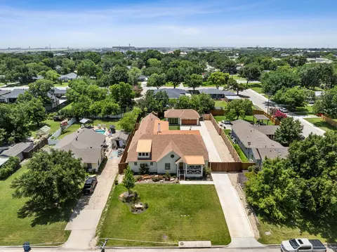 View/Area - 814 E Wall St, Grapevine, TX 76051 photo 1 of 3