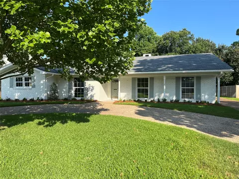 6036 River Rd, Shreveport, LA 71105