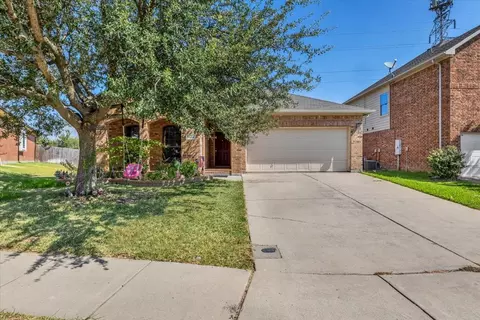 1124 Sunderland Ln, Fort Worth, TX 76134