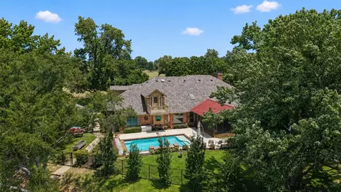 102 Foster Ranch Rd, Trinidad, TX 75163