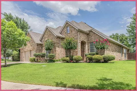 9620 Lacey Ln, Fort Worth, TX 76244