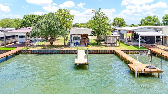 2062 Pelican Isle Dr, Kerens, TX 75144