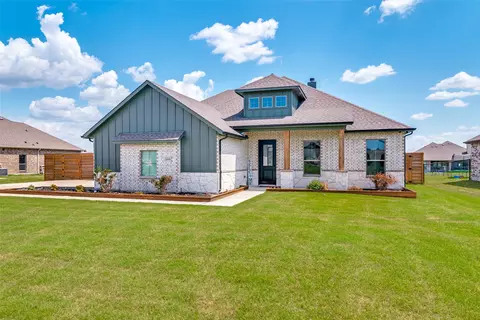 2009 Meadowbrook Ln, Nevada, TX 75173