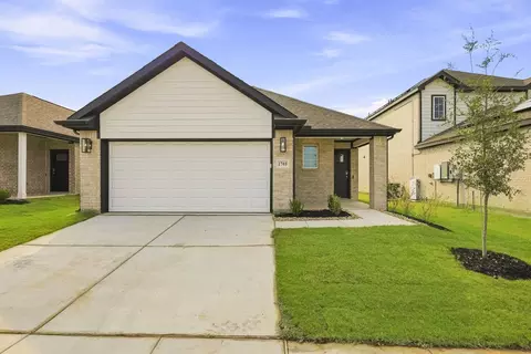 1705 Romans Rd, Ennis, TX 75119