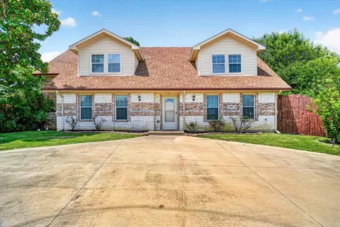 3813 N Eugene Ct, Irving, TX 75062