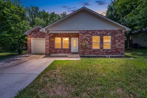 3611 Spencer St, Greenville, TX 75401