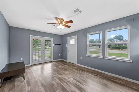 2426 Mckenzie Ave, Waco, TX 76708 photo 4