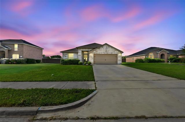 1558 Nottingham Dr, Lancaster, TX 75134