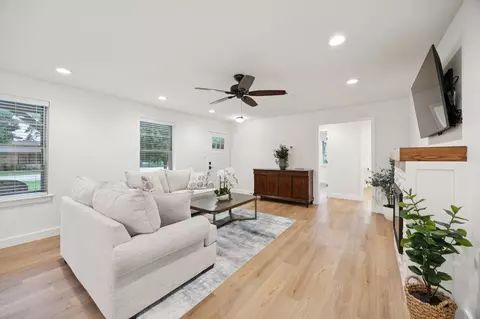 208 E 7th St, Prosper, TX 75078 photo 5
