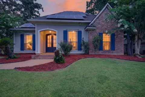 1975 Honeytree Trl, Haughton, LA 71037