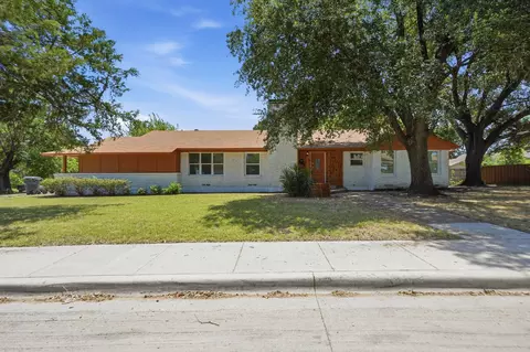 2626 Crest Ave, Dallas, TX 75216