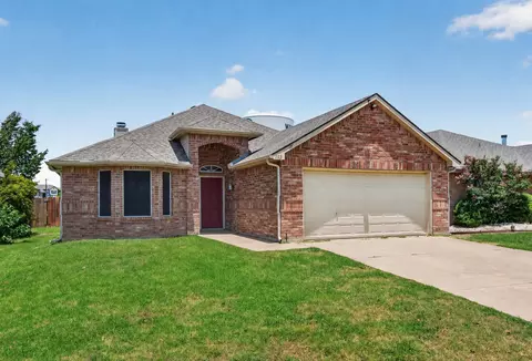 103 Post Oak Dr, Waxahachie, TX 75165