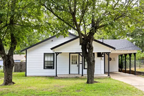 1120 N Chamberlain St, Stephenville, TX 76401