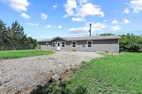 231 Juniper Dr, Pottsboro, TX 75076