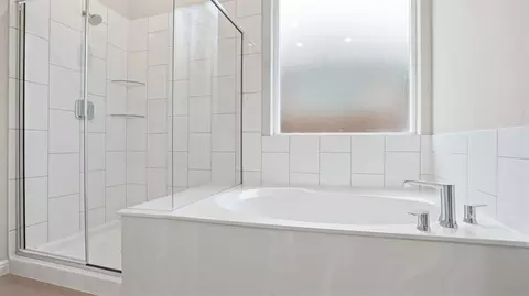 Bath - 728 Soaring Hawk Dr, Fort Worth, TX 76008 photo 2 of 6