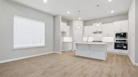 Living - 728 Soaring Hawk Dr, Fort Worth, TX 76008 photo 1 of 4