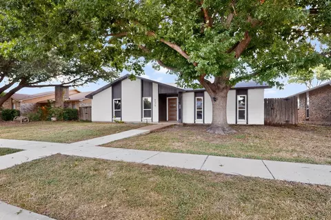 4528 Augusta St, The Colony, TX 75056