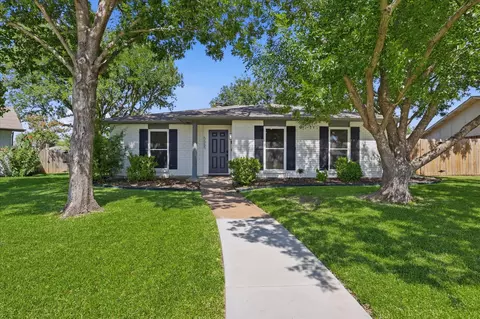 5665 Tyler St, The Colony, TX 75056