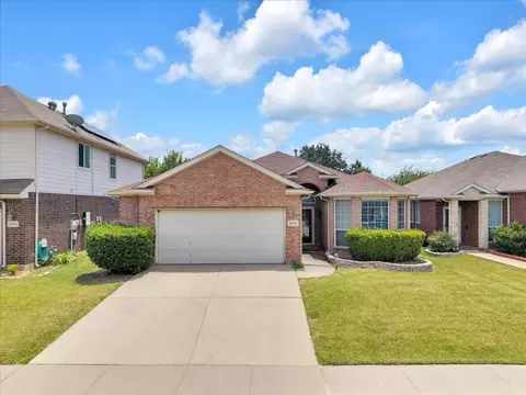 2632 Silver Hill Dr, Fort Worth, TX 76131