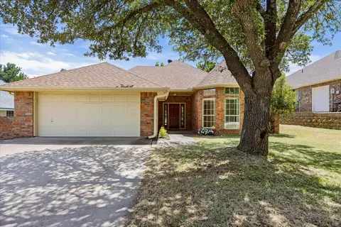 8724 Bellechase Rd, Granbury, TX 76049