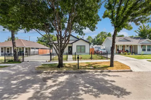 1404 E Cannon St, Fort Worth, TX 76104